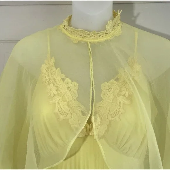 70s VTG Chiffon Babydoll Angel Cape Maxi Dress Accordion Pleated Yellow Gown 10 - Picture 9 of 14